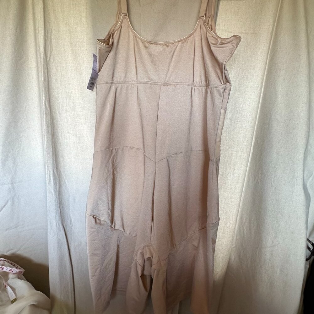 NWT Plus Size Contouring Open-Bust Bodysuit - Picture 2 of 11